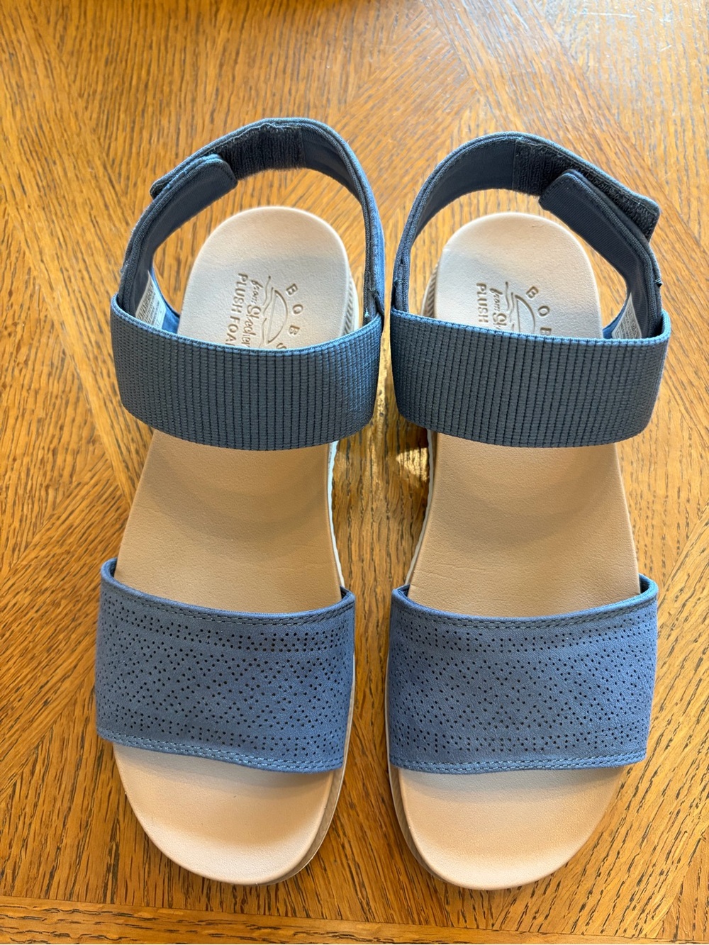 NWOT - Bob’s by Skechers Blue Elastic Strap Women's Sandals size 7.5